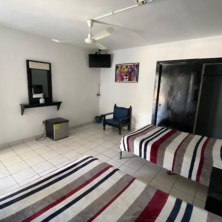 Hotel Puerto Vallarta Zapopan Buitenkant foto