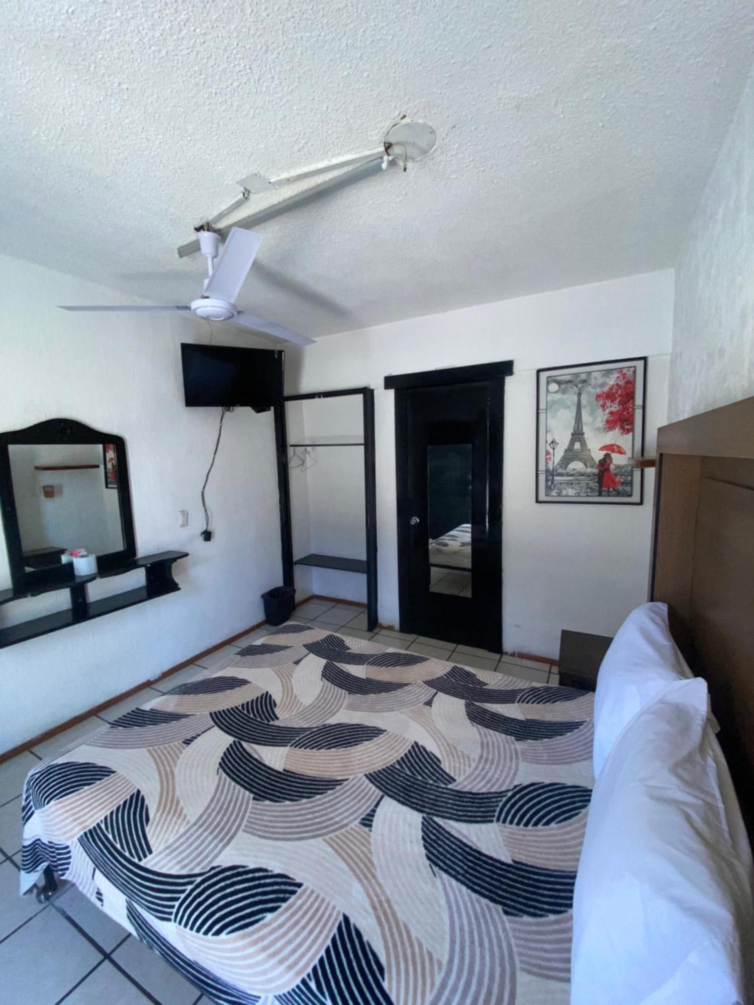 Hotel Puerto Vallarta Zapopan Buitenkant foto